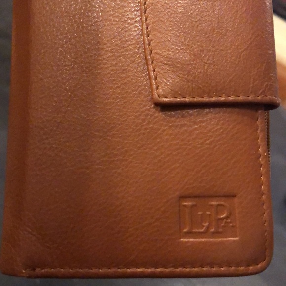 LuPa Soft Large Wallet w/18 Credit Card Slots, Six ~7” Lg Pockets & Coin Storage - Picture 3 of 9